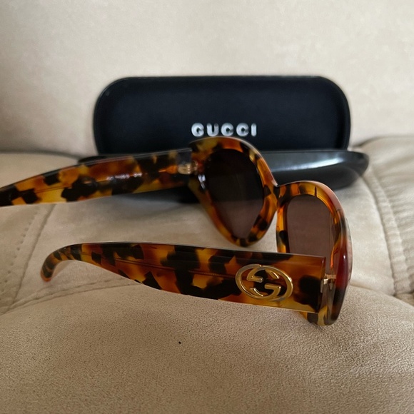 GUCCI Tortoiseshell Frame Sunglasses - GG2195/s D19 main image 5